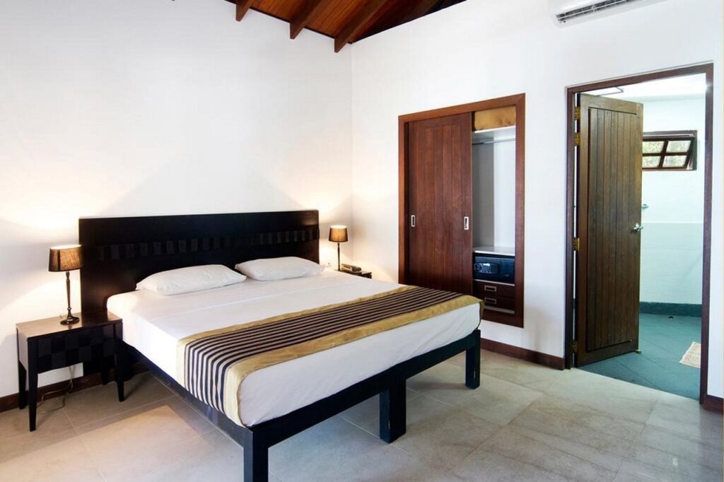 Embudu Village Resort
