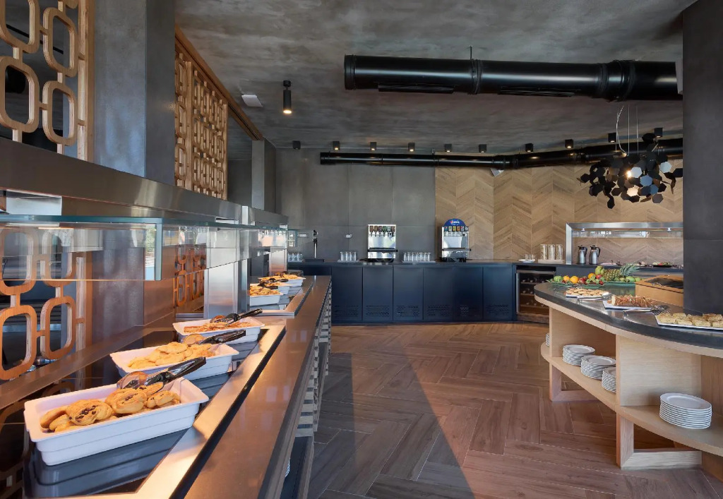 Olympic Palace Resort Hotel & Convention Center - фото 11