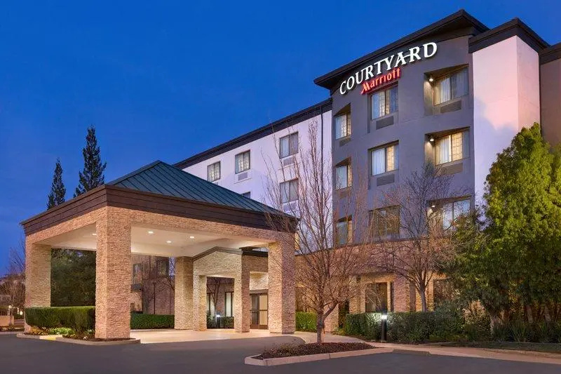 Courtyard by Marriott Sacramento Folsom - Chambres
