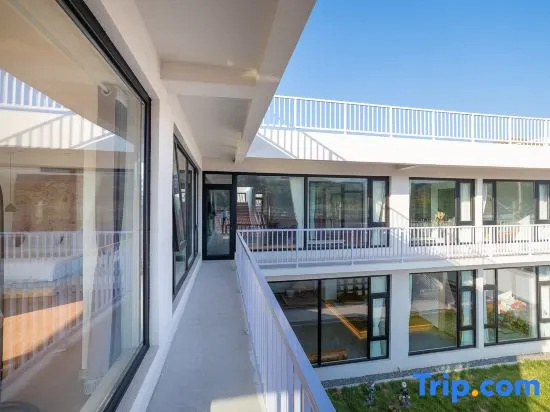 Balcony & Terrace