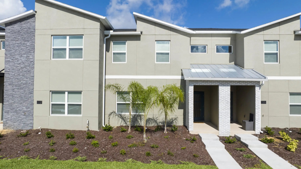 Wonderfull 4Bd With Pool at Champions Gate 1174