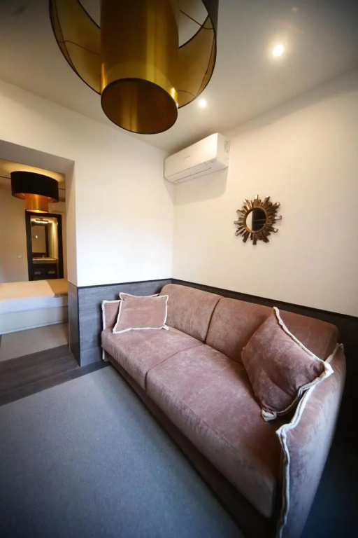 Double Junior Suite (full double bed)