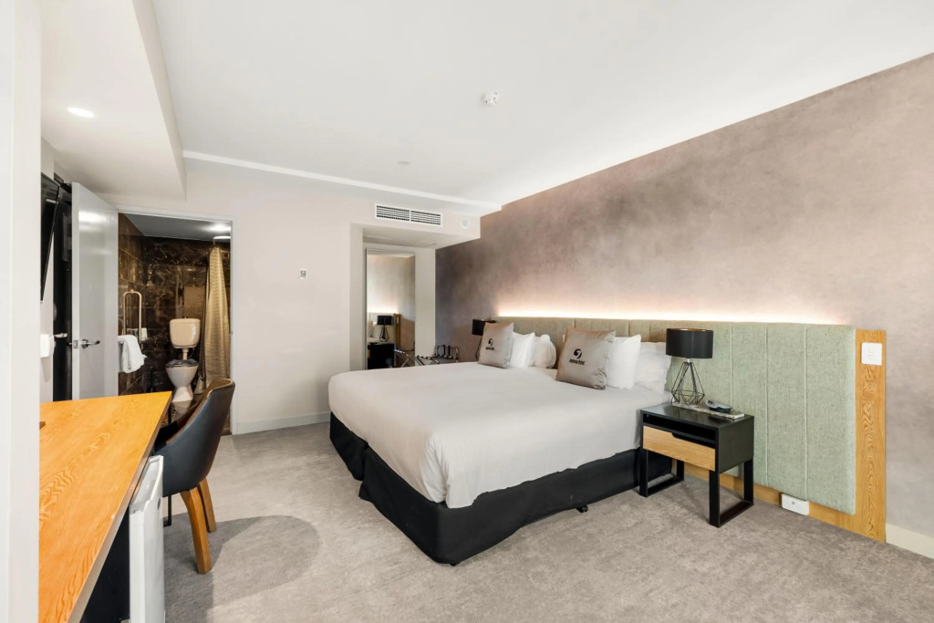 Jephson Hotel — 2