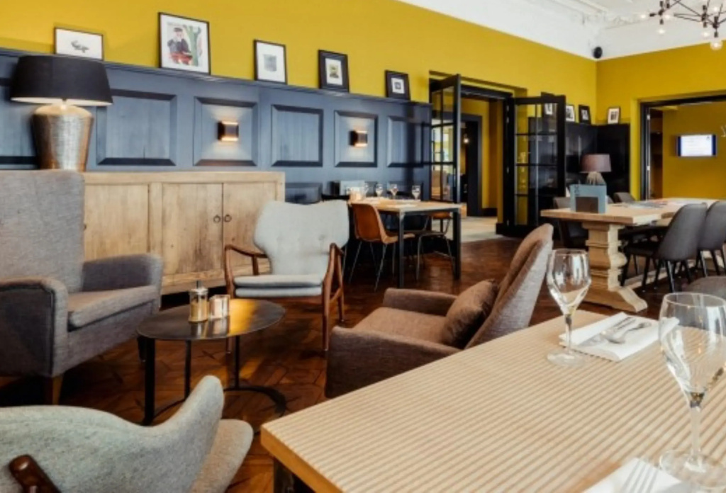 Post-Plaza Hotel & Grand Café - Général