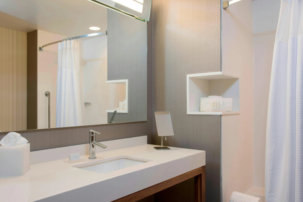 Courtyard by Marriott Holland Downtown - Général