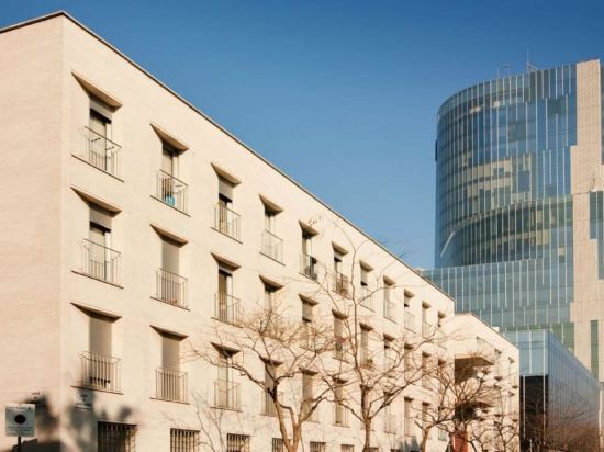 Residencia Universitaria RESA Campus del Mar - 8