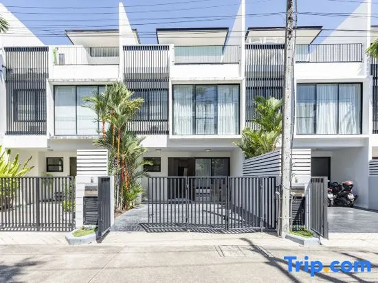 Awesome 3bd Townhouse Lily with a patio