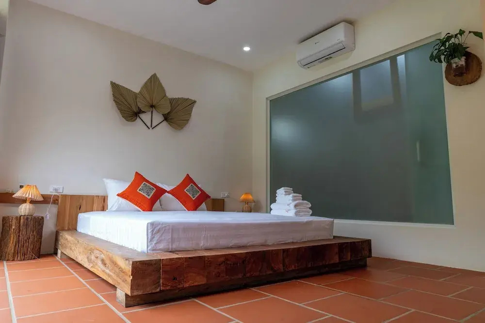 Premier Double room with balcony and with mountain view (full double bed)