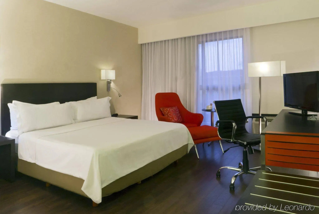 Fiesta Inn Leon — фото 2