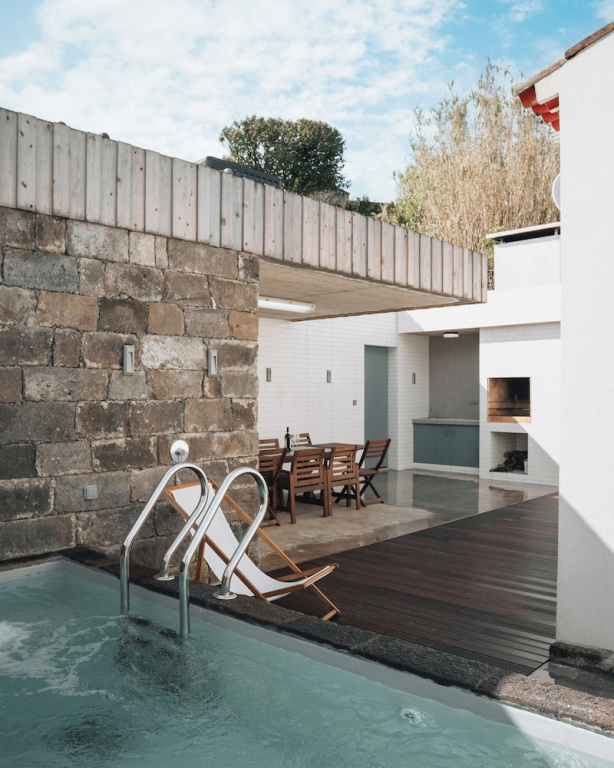 2 Bedrooms Cottage