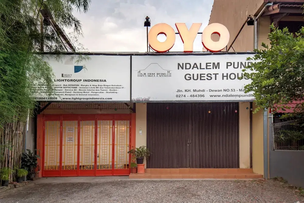OYO 577 Ndalem Pundhi Guest House