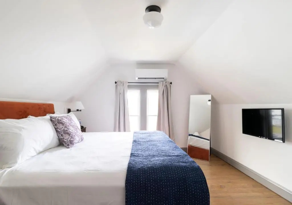 Superior Double room (full double bed)