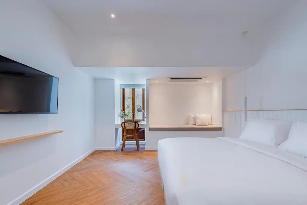 Deluxe Suite