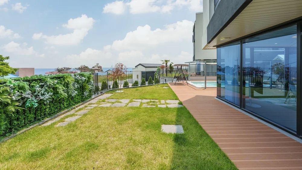 Gyeongju The Moon Aurora Pool Villa