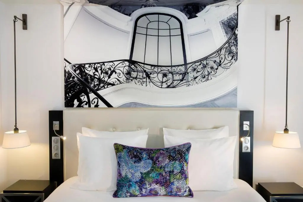 Deluxe Double room (full double bed)