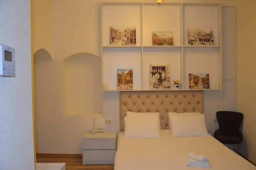 Economy room