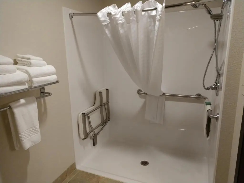 Cobblestone Inn & Suites - Monticello - Chambres
