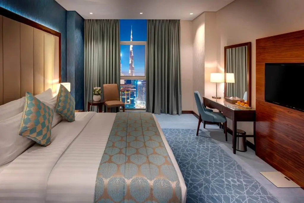 3 Bedrooms Apartment with Burj Khalifa view