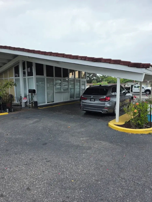 Royal inn motel
