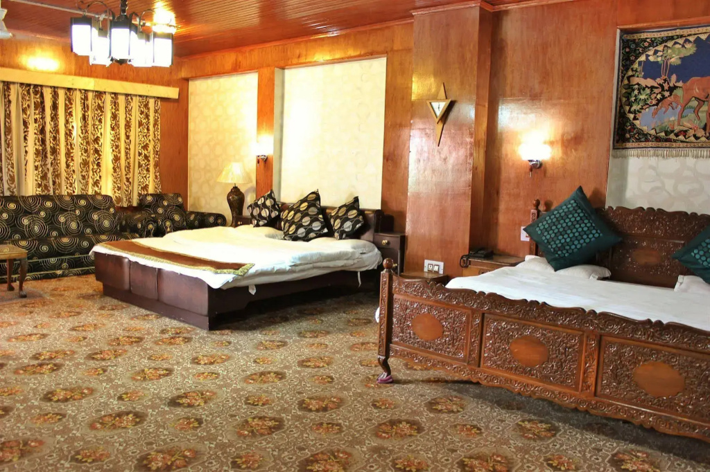 Hotel photo 12