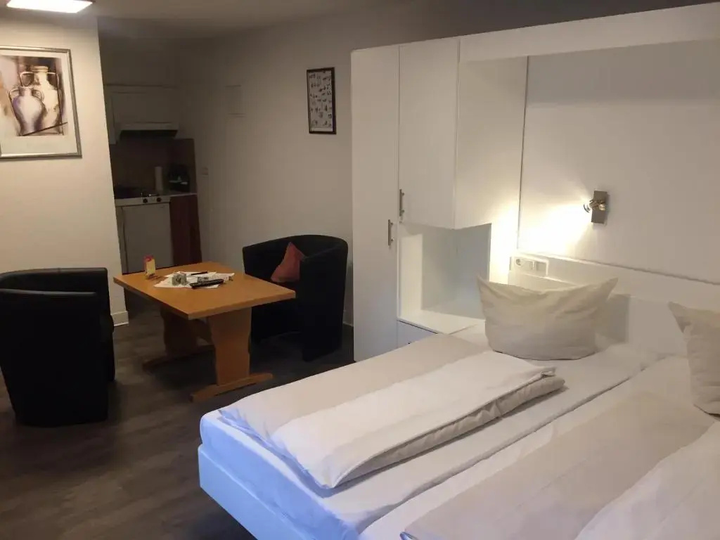 Economy room