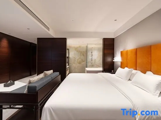 Deluxe Double room with ocean view (full double bed)