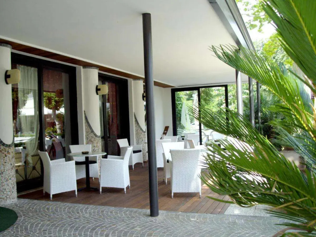 Hotel photo 13