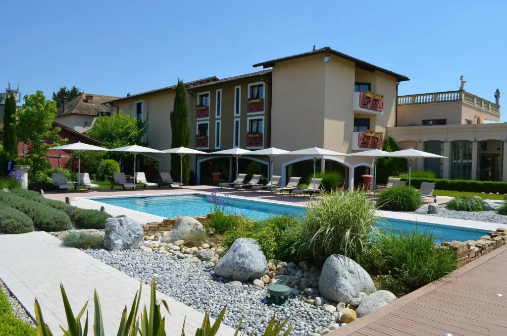 Hotel photo 32