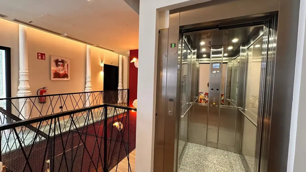 Hotel photo 12