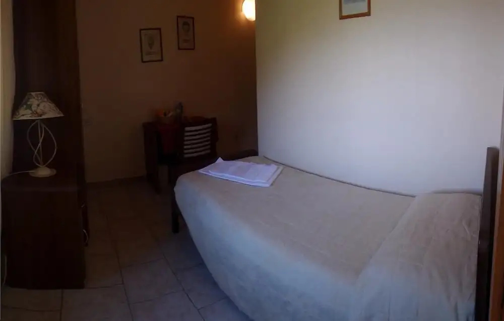 Standard Single room with balcony and with lake view