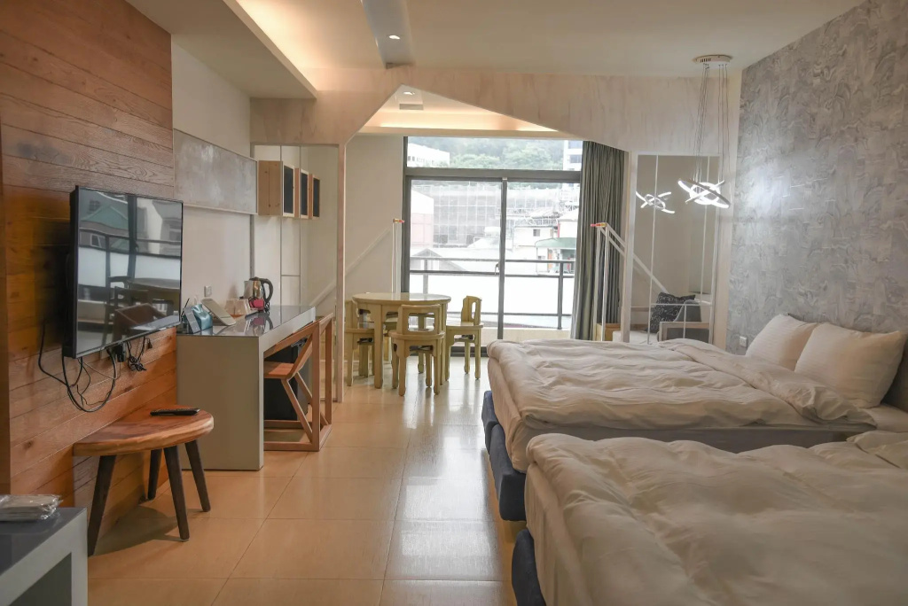Deluxe Family room