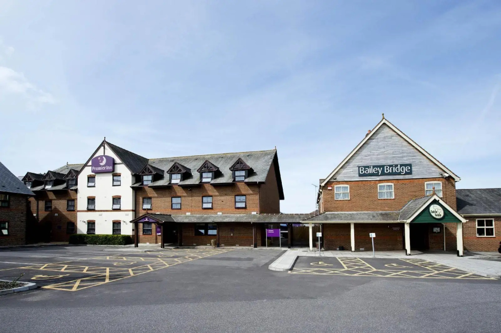 Premier Inn Christchurch West - Général