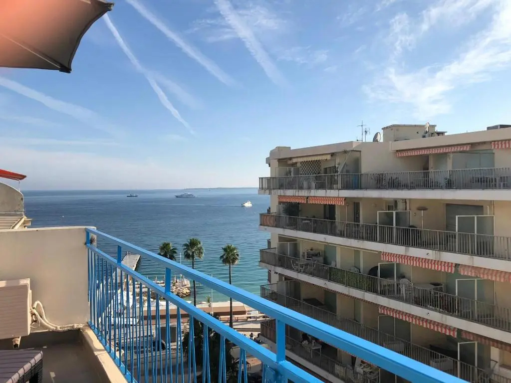 Standard Double room with sea view (full double bed)