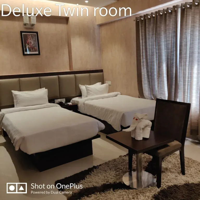 Deluxe Double room (twin beds)