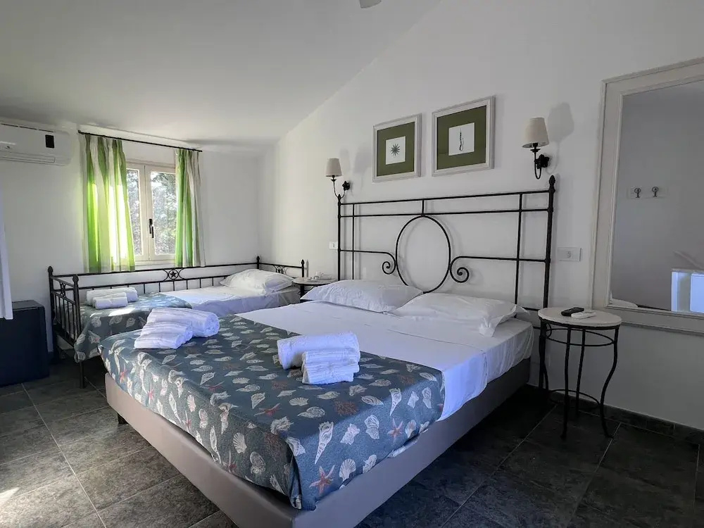 Standard Quadruple room