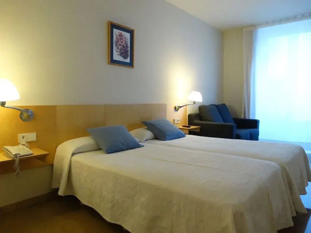 Hotel Rambla - фото 4