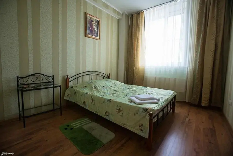 Quadruple Suite