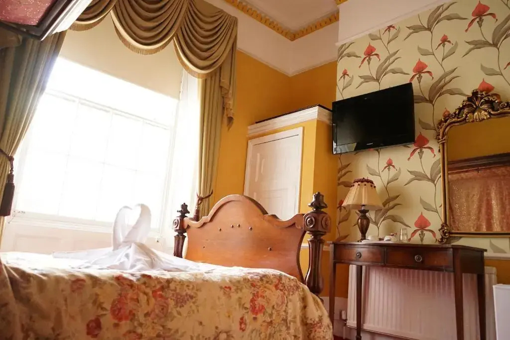 Deluxe Double room (full double bed)