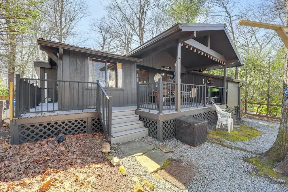 Near Lake + Trails: Rustic Newland Cabin w/ Deck!