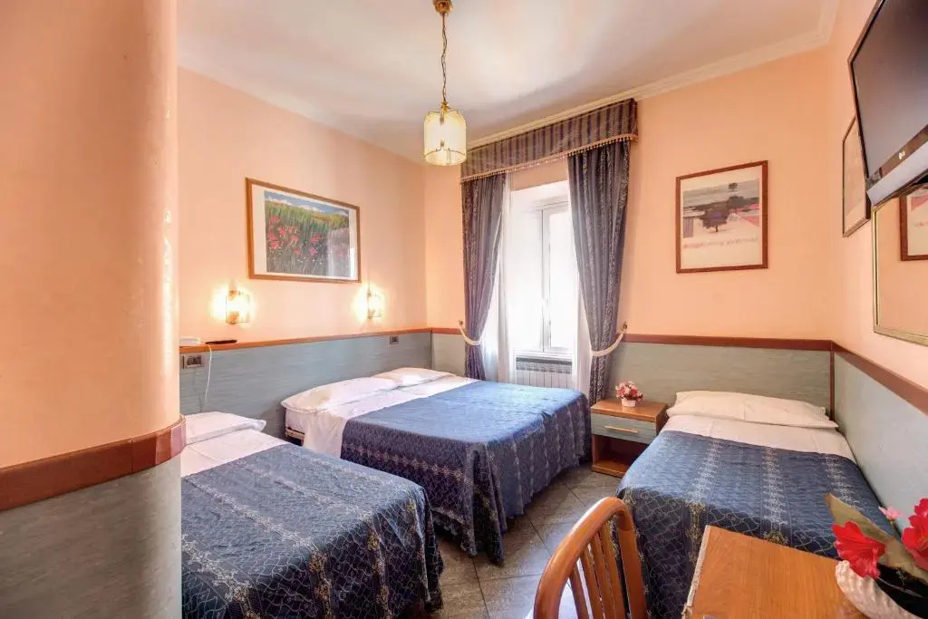 Standard Quadruple room