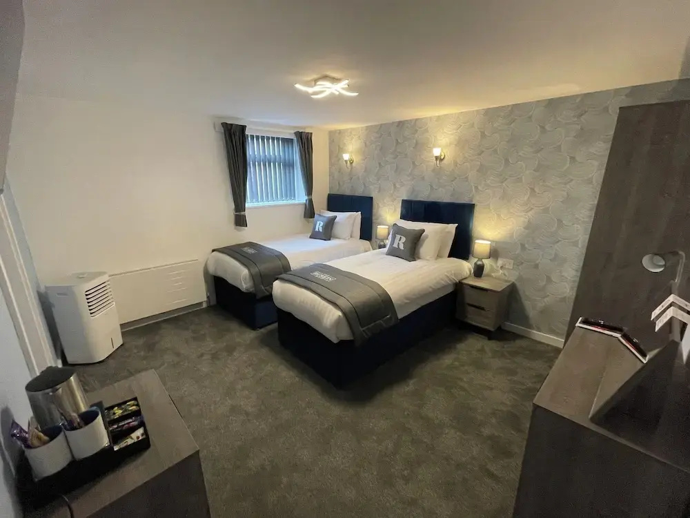 Standard Double Club room (twin beds)