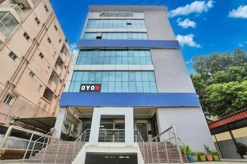 Vasishtha Grand by OYO Rooms