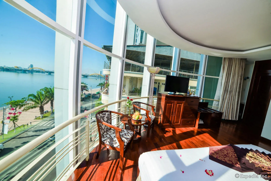 Balcony & Terrace