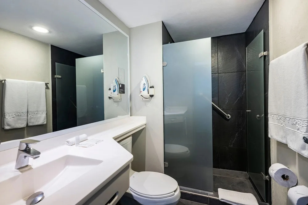 Superior Double room (full double bed)