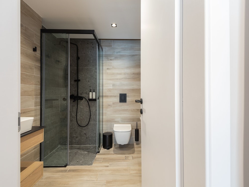 Отель LUX&EASY Athens Downtown Residences в Афины