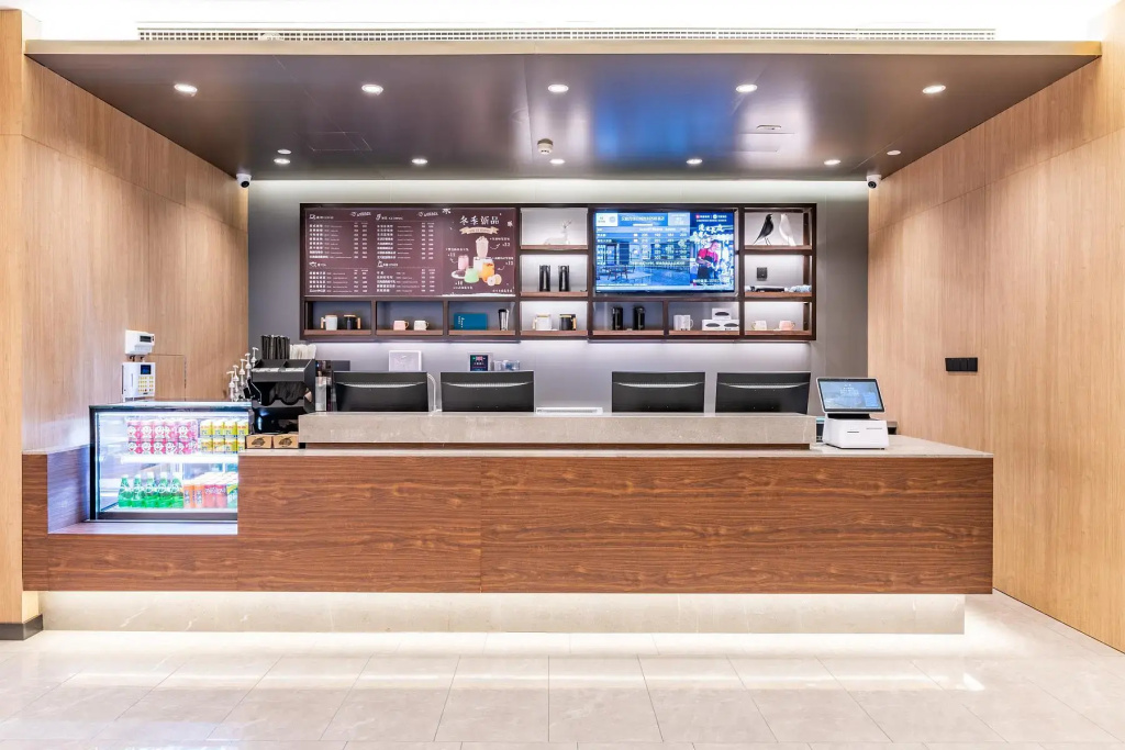 Lobby & Reception