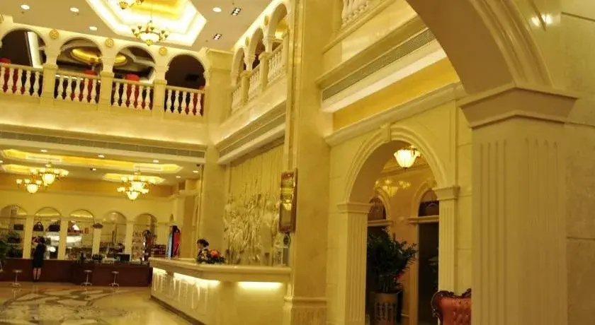 Lobby & Reception