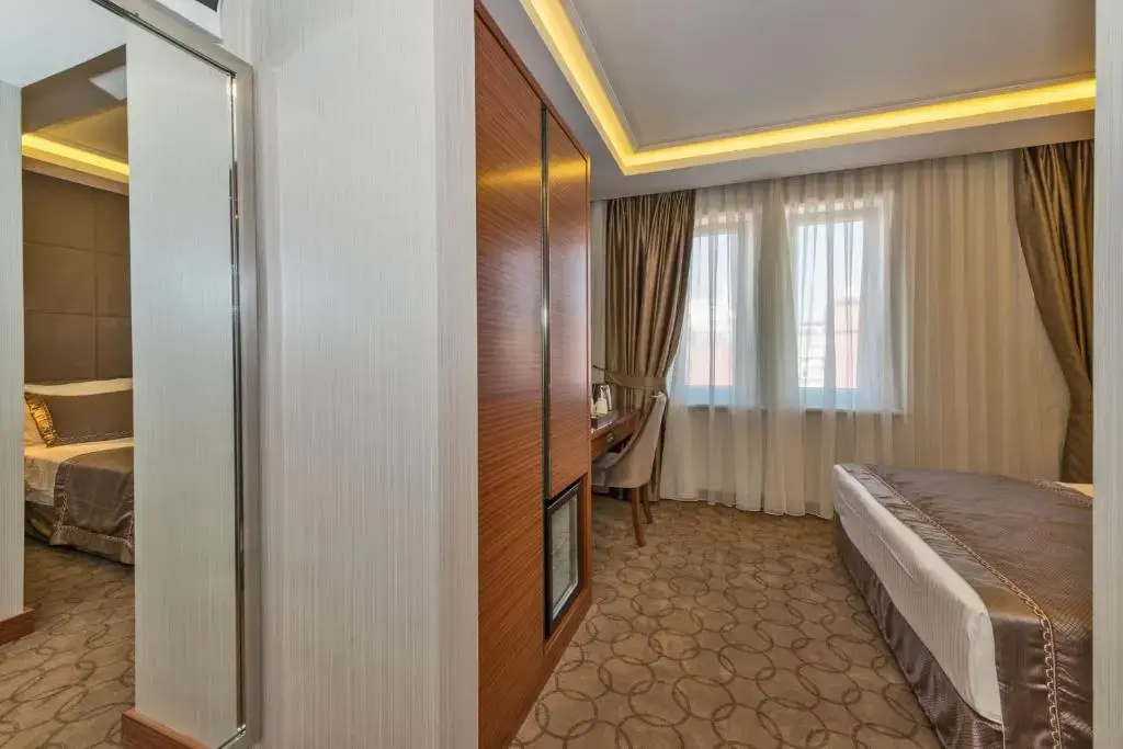 Glorious Hotel - Chambres