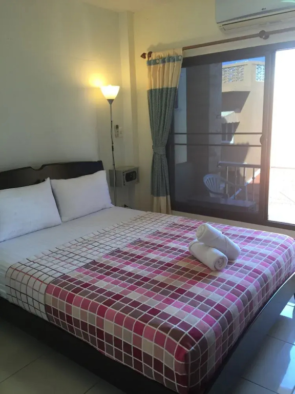 Standard Double room with balcony (full double bed)