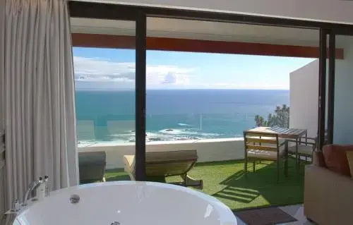 Balcony & Terrace
